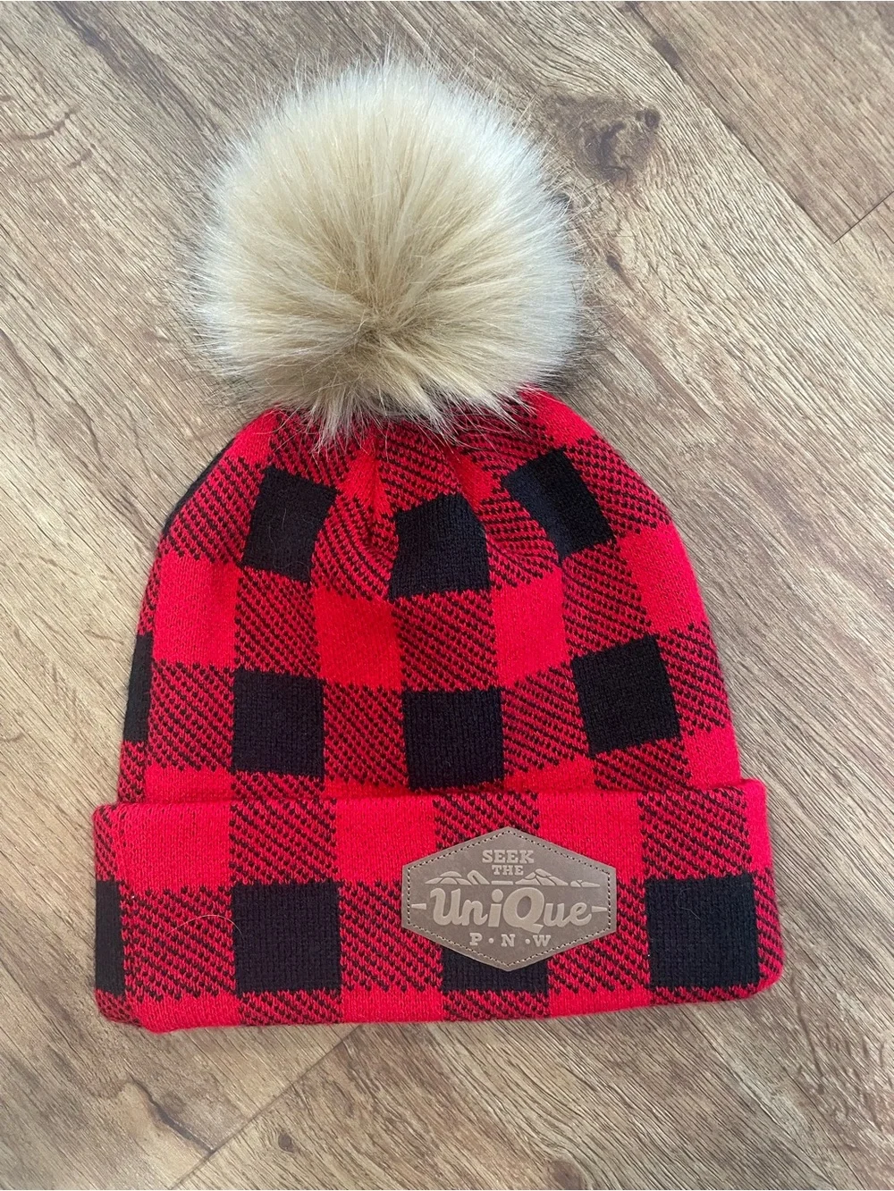 Buffalo Plaid Pom Pom Beanie - Red/Black
